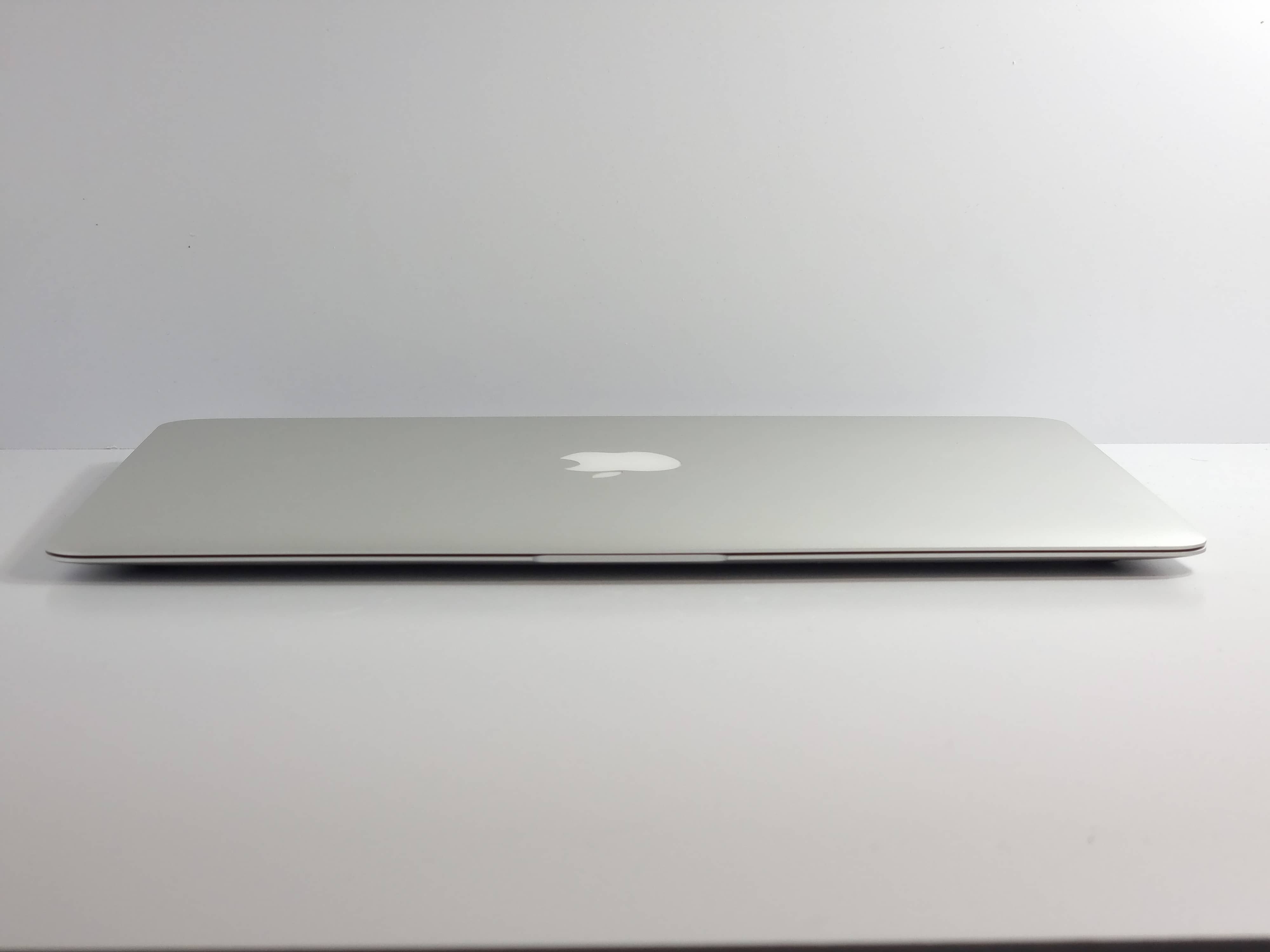 MacBook Air 13", 2017, MQD32, Core i5 1,8 GГц/8Гб/128Гб SSD, 397 циклов / без коробки, Серебристый - Б/У